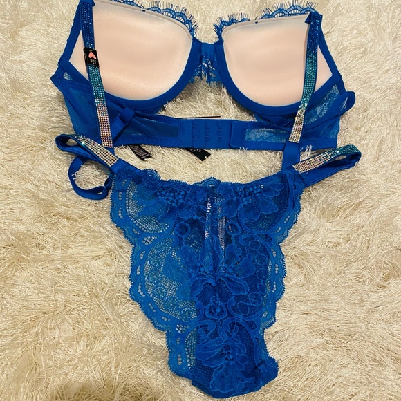 VS Rhinestone Bundle - Picture 9 of 16